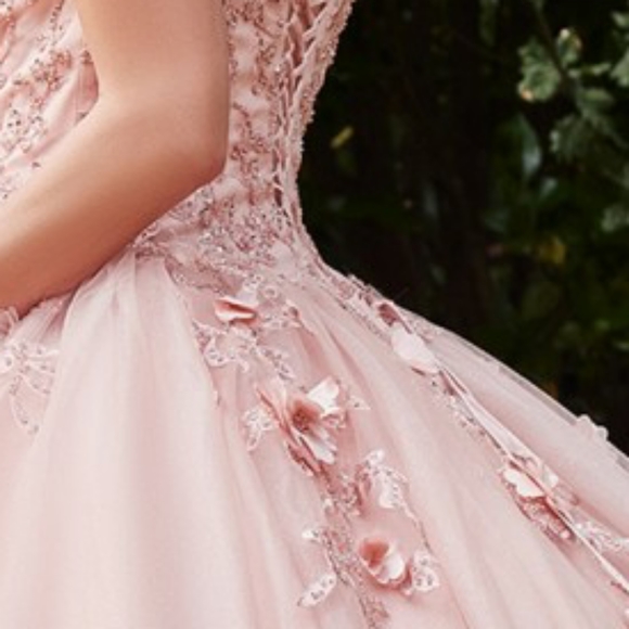 Prom dress - Picture 5 of 12